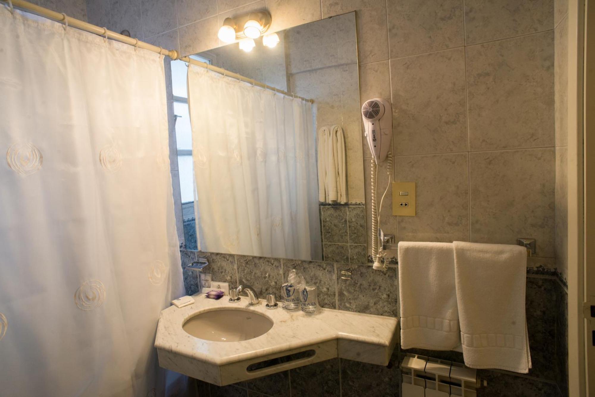 Hotel Victoria Plaza サルタ エクステリア 写真